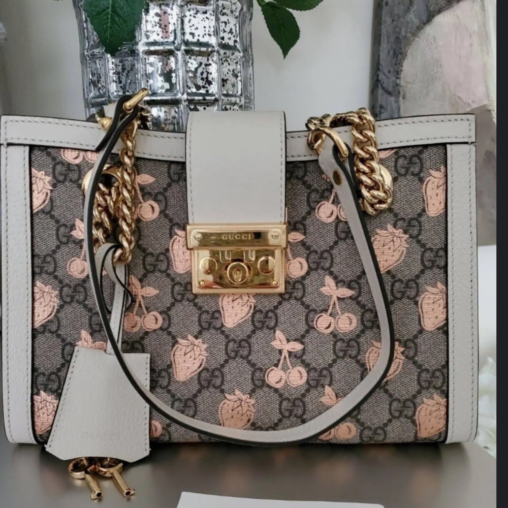 Gucci Gg Berry Padlock Small Shoulder Bag Gold Hardware/off White